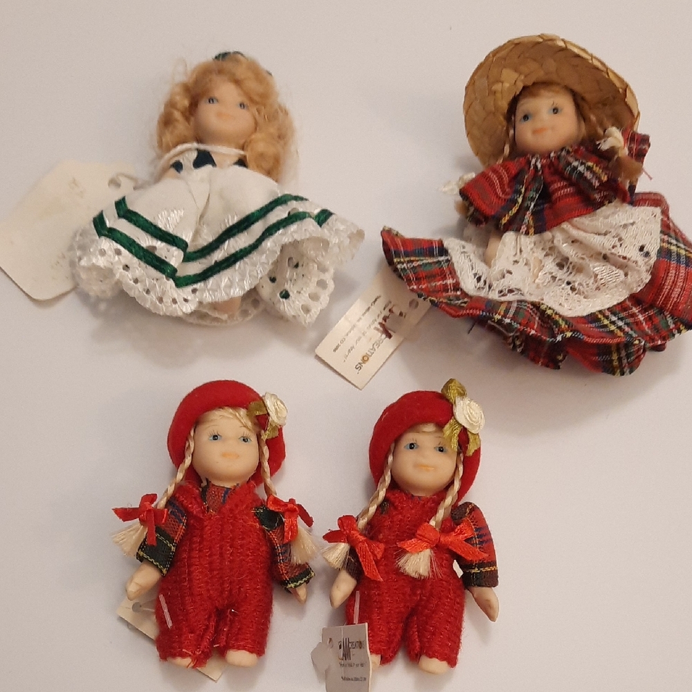Vintage Collectible Dolls Set